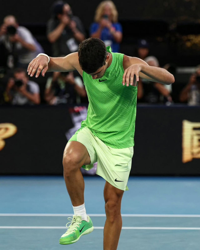 还说阿卡浪？大机会把握他可是史上独一档！|德约|大满贯|美国网球公开赛|马德里大师赛|纳达尔_新浪体育_新浪新闻